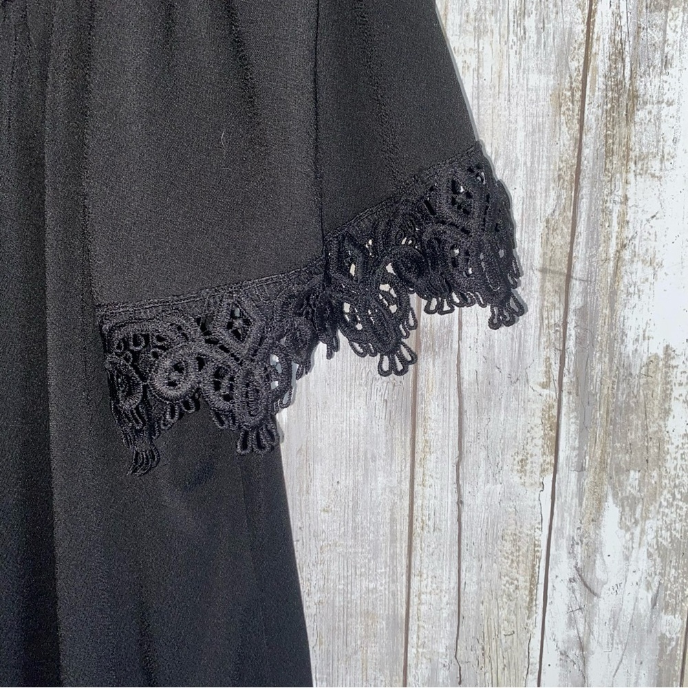 Daytrip Black Off The Shoulder Blouse - Picture 3 of 5